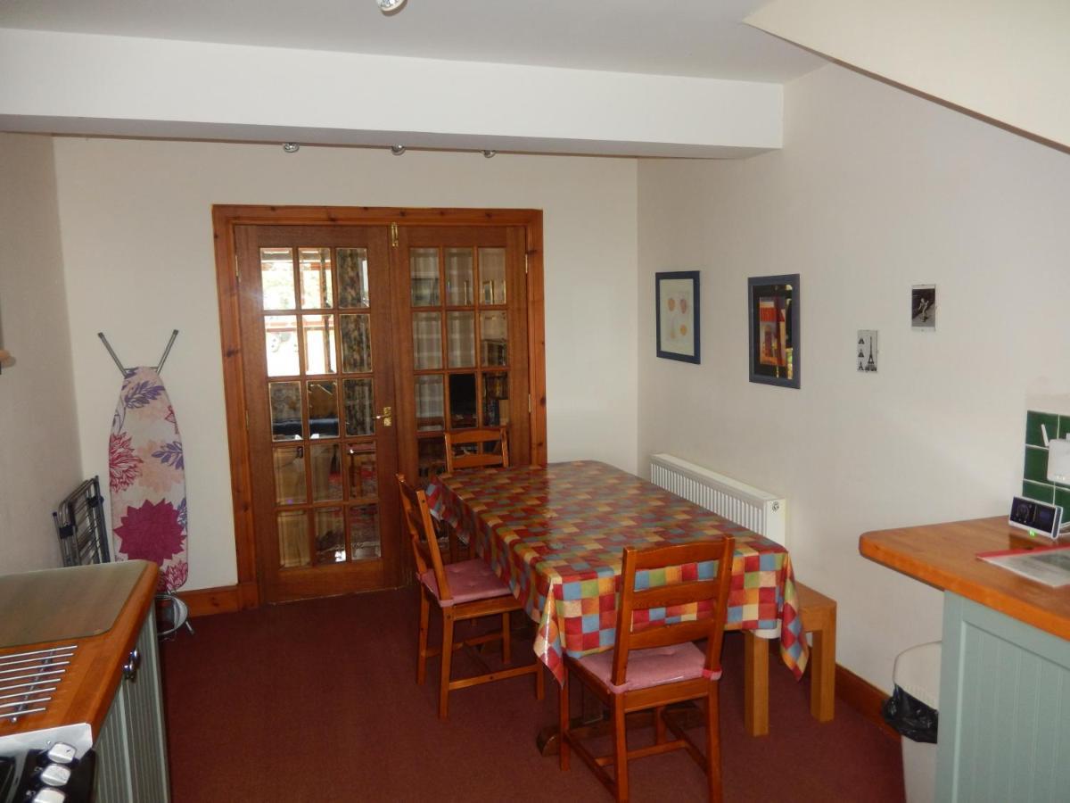 Midkinleith Farm Holiday Cottage Единбург Екстериор снимка
