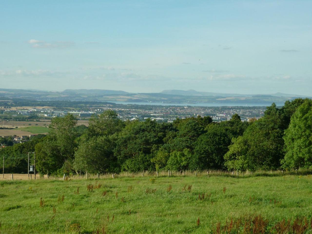 Midkinleith Farm Holiday Cottage Единбург Екстериор снимка
